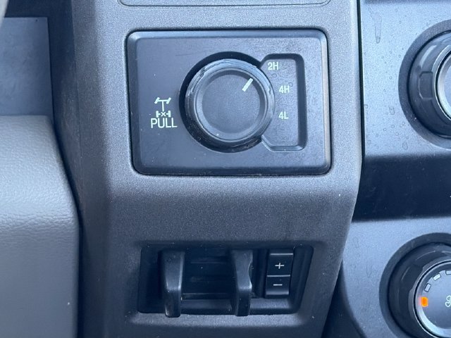 Used 2020 Ford F250 XL w/ Power Equipment Group AWD/4WD image 20