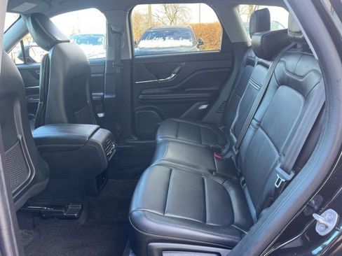 Used 2022 Lincoln Corsair Standard w/ Premium Package image 12