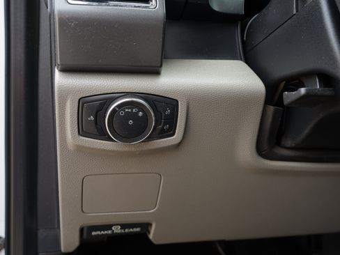 Used 2021 Ford F250 XLT AWD/4WD image 16