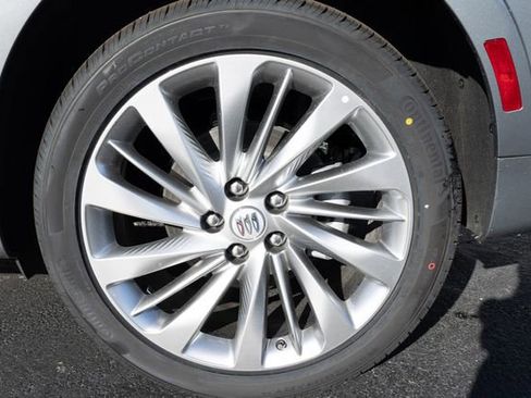 New 2026 Buick Envision Avenir image 28