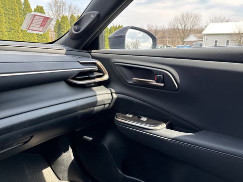 Certified 2025 Toyota Crown Signia w/ Advanced Technology Package image 23