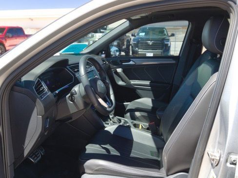 Used 2022 Volkswagen Tiguan SE R-Line AWD/4WD image 14