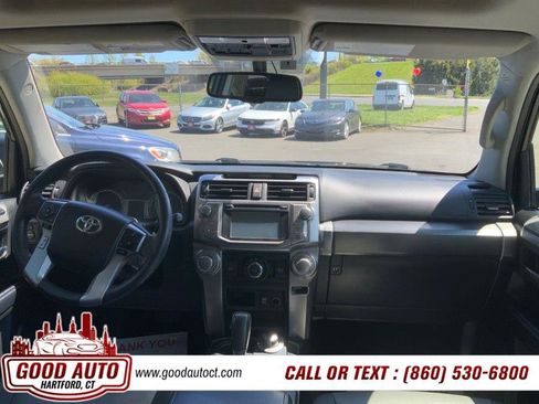 Used 2019 Toyota 4Runner SR5 Premium AWD/4WD image 17