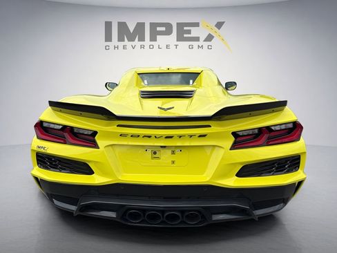 Used 2024 Chevrolet Corvette Z06 w/ Stealth Interior Trim Package RWD image 4