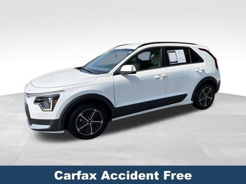 Used 2023 Kia Niro EX FWD image 3