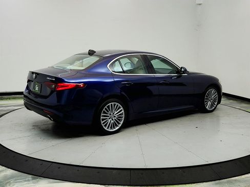 Used 2017 Alfa Romeo Giulia Ti w/ TI Lusso Light Wood Package AWD/4WD image 5