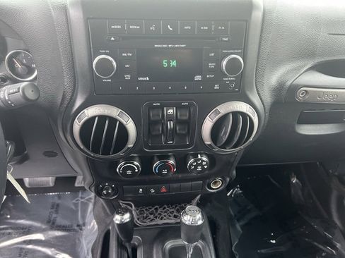 Used 2016 Jeep Wrangler Unlimited Sport w/ Power Convenience Group image 24