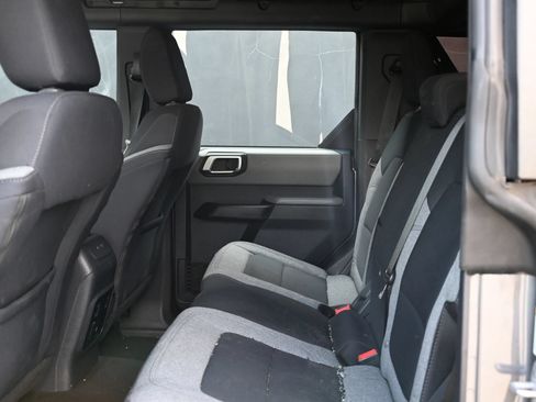 Used 2023 Ford Bronco 4-Door AWD/4WD image 18