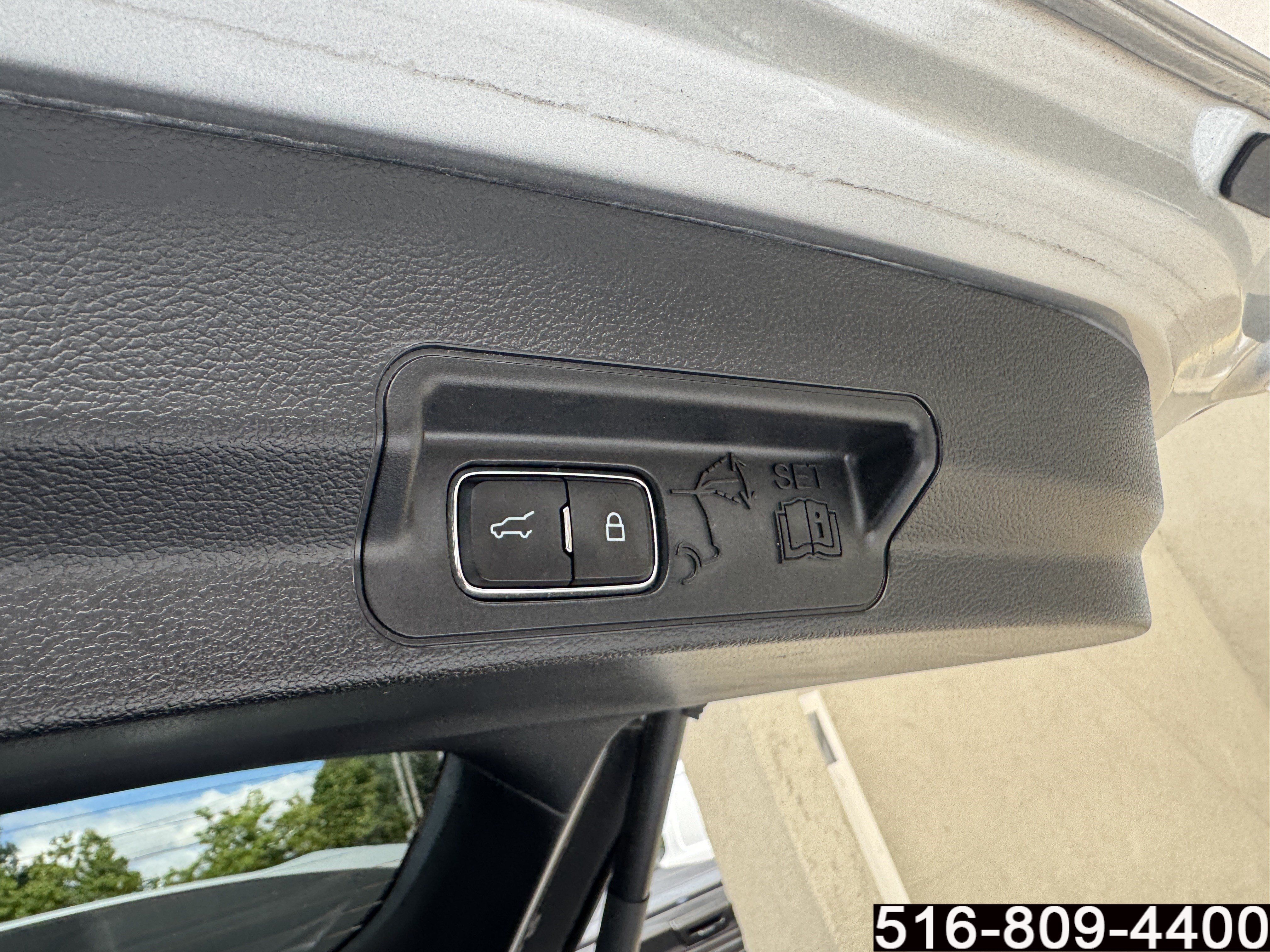 Used 2023 Ford Explorer ST-Line w/ Class IV Trailer Tow Package AWD/4WD image 34