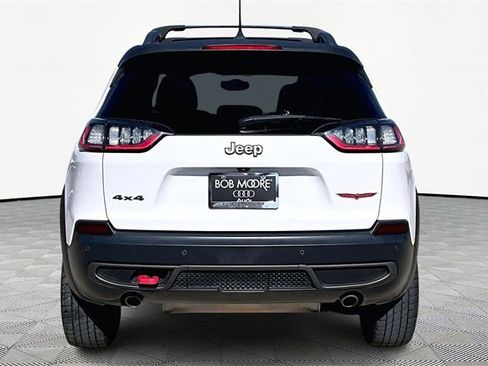 Used 2019 Jeep Cherokee Trailhawk image 4