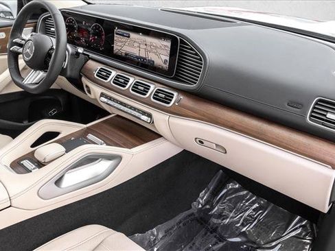 New 2026 Mercedes-Benz GLS 450 4MATIC image 29