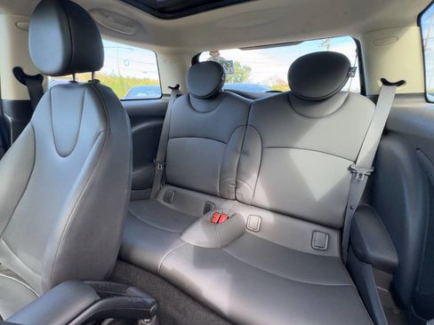 Used 2013 MINI Cooper Hardtop image 11