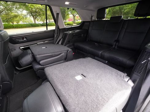 Used 2024 Toyota Sequoia Limited AWD/4WD image 27