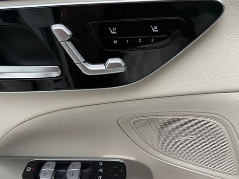 Used 2024 Mercedes-Benz C 300 Sedan image 36
