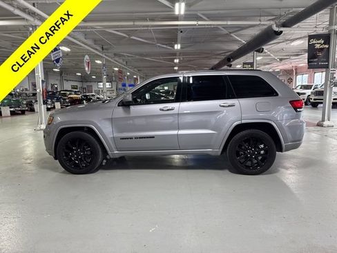 Used 2020 Jeep Grand Cherokee Altitude AWD/4WD image 2