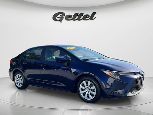 Used 2021 Toyota Corolla LE FWD image 3