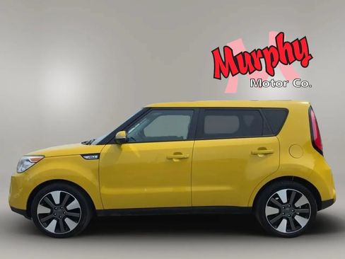 Used 2015 Kia Soul ! FWD image 5
