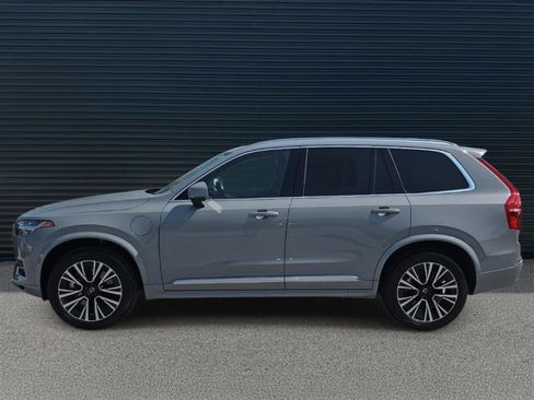 Used 2025 Volvo XC90 T8 Plus w/ Protection Package Premier image 3