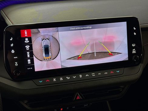 Used 2024 Dodge Charger Daytona Scat Pack w/ Plus Group image 3