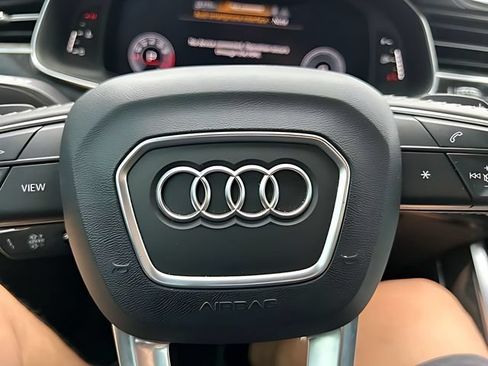 Used 2020 Audi Q8 Prestige AWD/4WD image 24