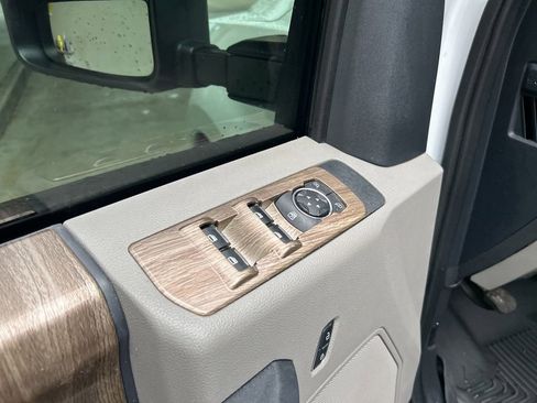 Used 2022 Ford F250 XL w/ Power Equipment Group image 32