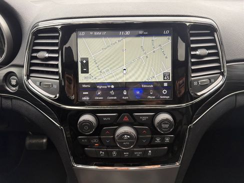 Used 2020 Jeep Grand Cherokee Limited w/ Luxury Group II AWD/4WD image 36