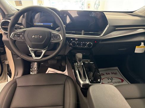 New 2026 Chevrolet Trax ACTIV w/ Driver Confidence Package FWD image 14