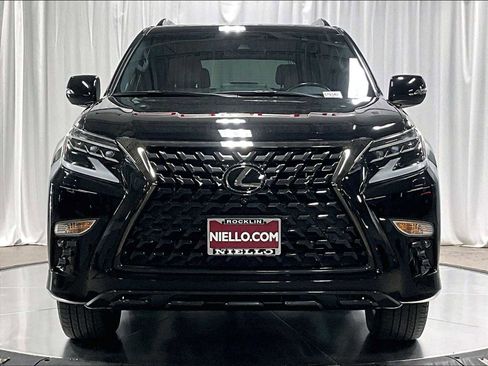 Used 2023 Lexus GX 460 w/ Black Line Special Edition image 13