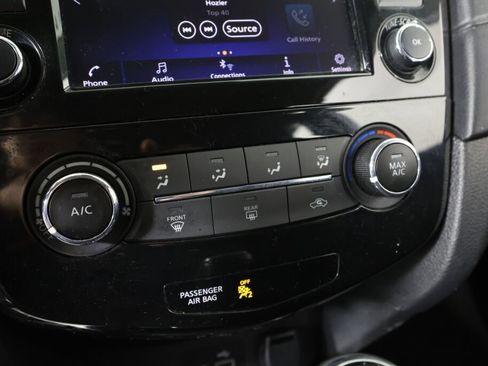 Used 2019 Nissan Rogue S w/ Special Edition Package image 36