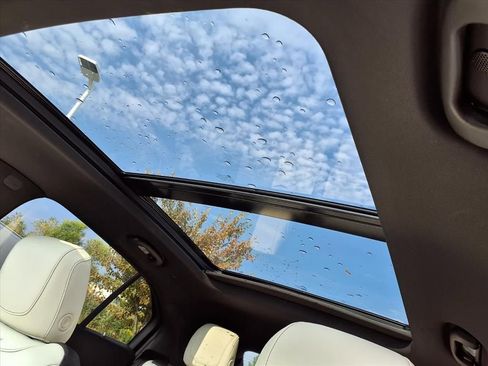 Used 2020 Cadillac XT4 Sport image 6