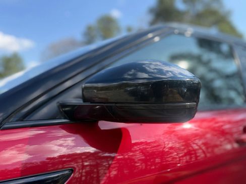 Used 2017 Land Rover Range Rover Evoque SE Premium image 15