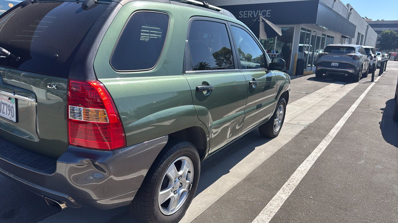 Used 2007 Kia Sportage LX FWD image 3