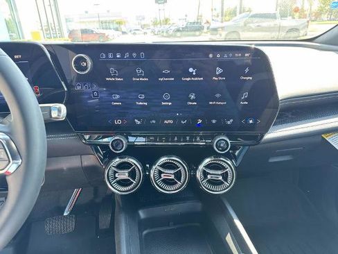 New 2026 Chevrolet Blazer EV LT image 17