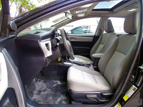 Used 2014 Toyota Corolla LE FWD image 11