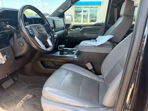 Used 2023 GMC Sierra 1500 SLT AWD/4WD image 12