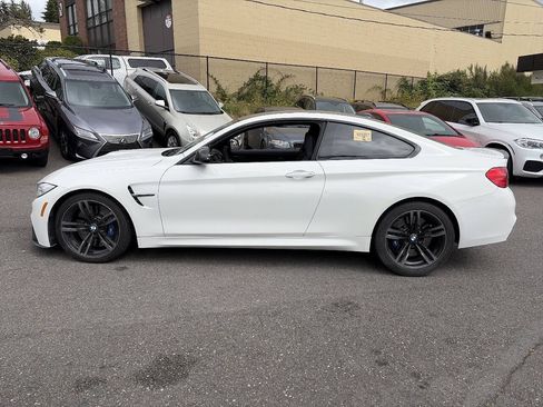 Used 2015 BMW M4 Coupe RWD image 2