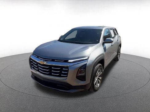 Used 2025 Chevrolet Equinox LT image 7