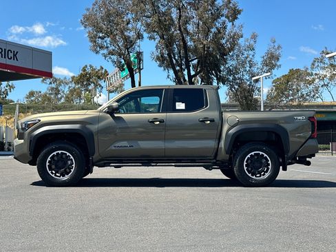 New 2026 Toyota Tacoma TRD Off-Road AWD/4WD image 2