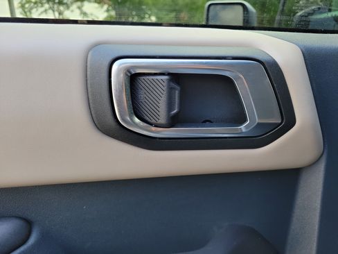 Used 2024 Ford Bronco Wildtrak AWD/4WD image 19
