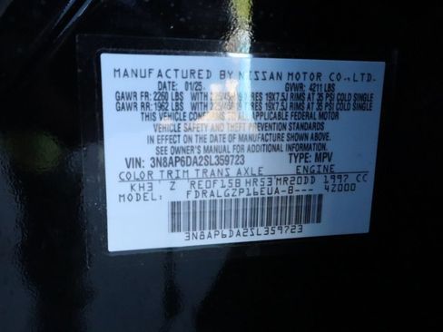Used 2025 Nissan Kicks SR FWD image 40