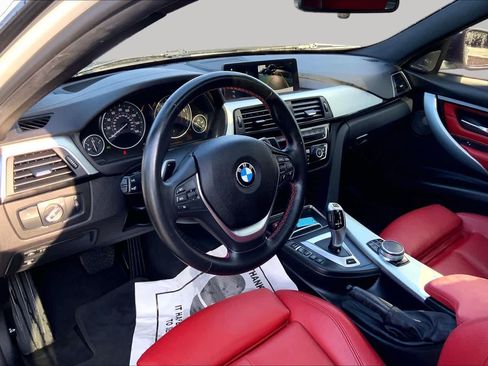 Used 2018 BMW 330e w/ Premium Package RWD image 15