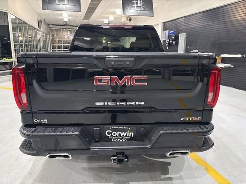 Used 2025 GMC Sierra 1500 AT4 image 8