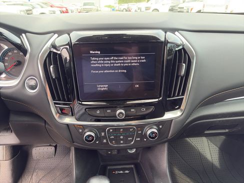 Used 2021 Chevrolet Traverse Premier w/ Redline Edition FWD image 7