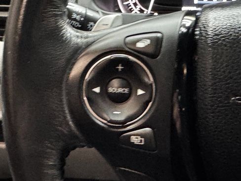 Used 2017 Honda Pilot Touring image 28