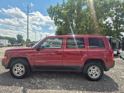 Used 2016 Jeep Patriot Sport w/ Power Value Group AWD/4WD image 4