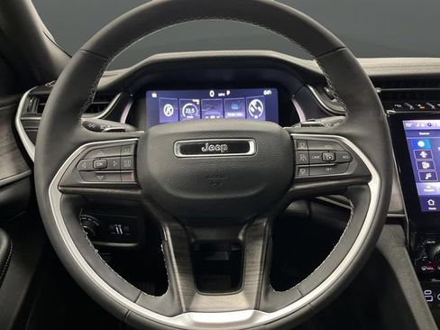 Used 2024 Jeep Grand Cherokee Limited w/ Trailer Tow Package image 17