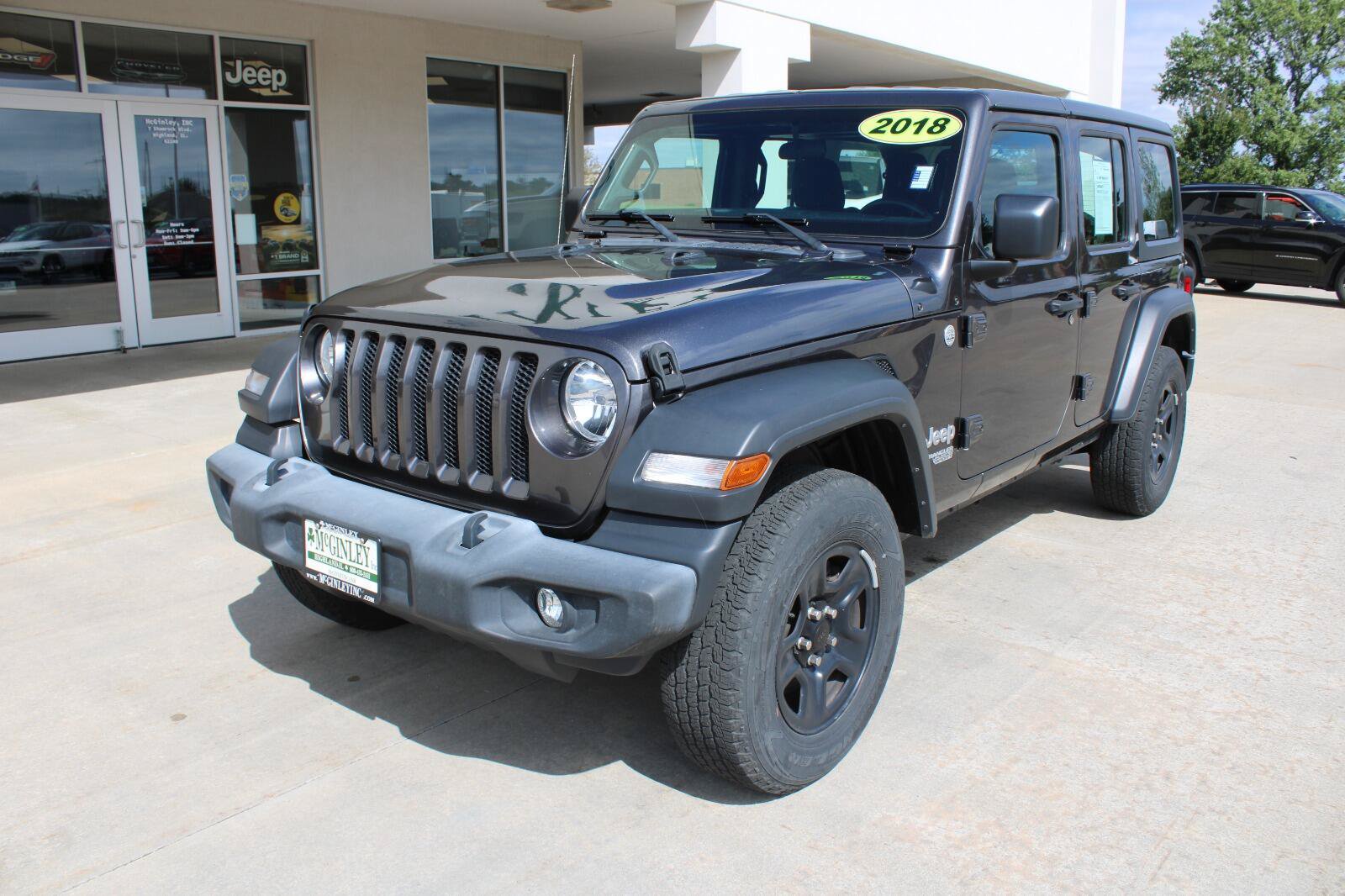 Used 2018 Jeep Wrangler Unlimited Sport AWD/4WD image 2