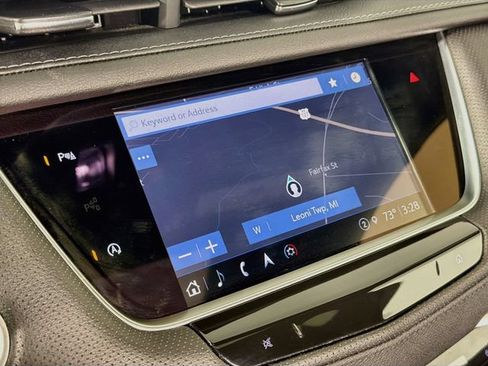 Used 2024 Cadillac XT5 Premium Luxury AWD/4WD image 14