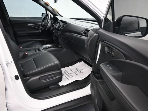 Used 2023 Honda Passport EX-L image 13