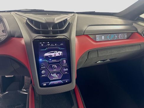 Used 2024 Lamborghini Revuelto image 24